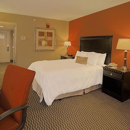 Hampton Inn Asheville - Biltmore Area Buitenkant foto