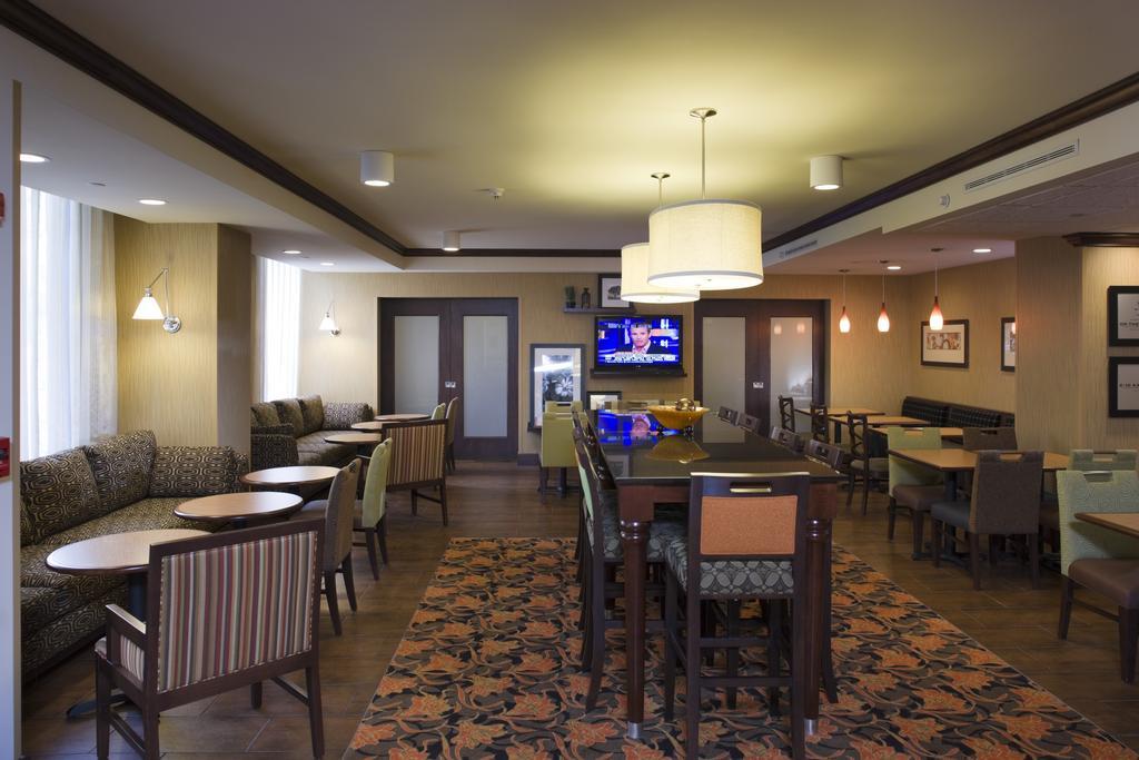 Hampton Inn Asheville - Biltmore Area Buitenkant foto