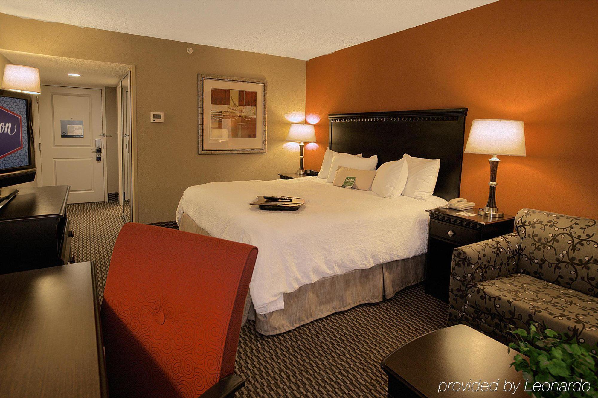 Hampton Inn Asheville - Biltmore Area Buitenkant foto