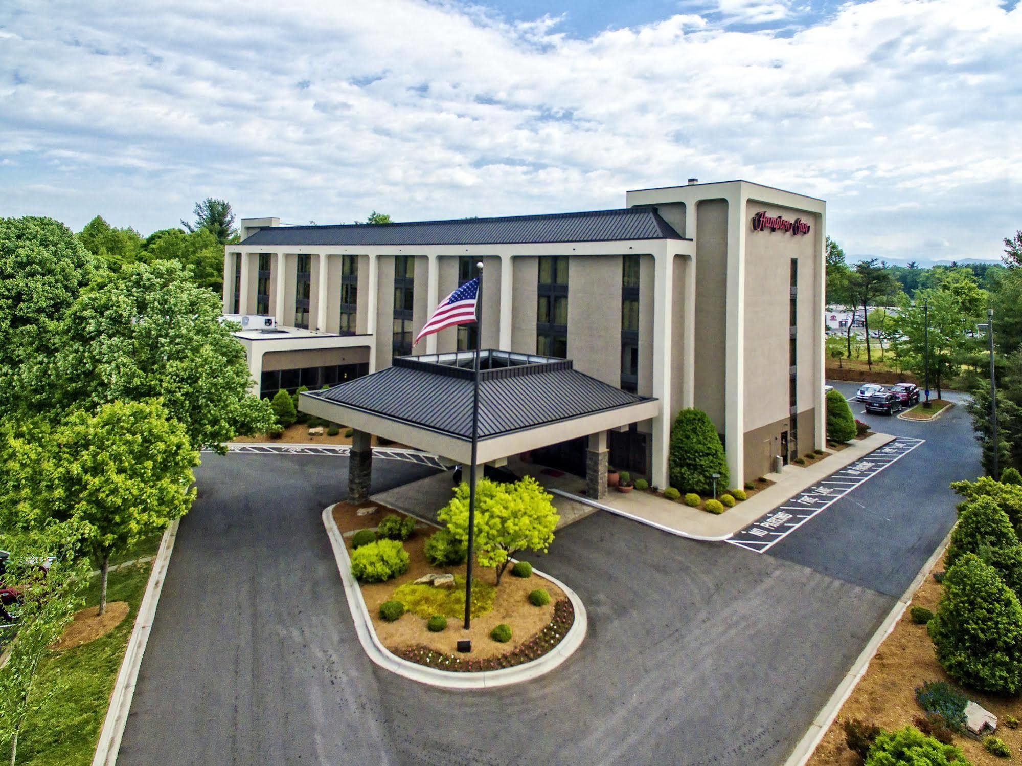 Hampton Inn Asheville - Biltmore Area Buitenkant foto